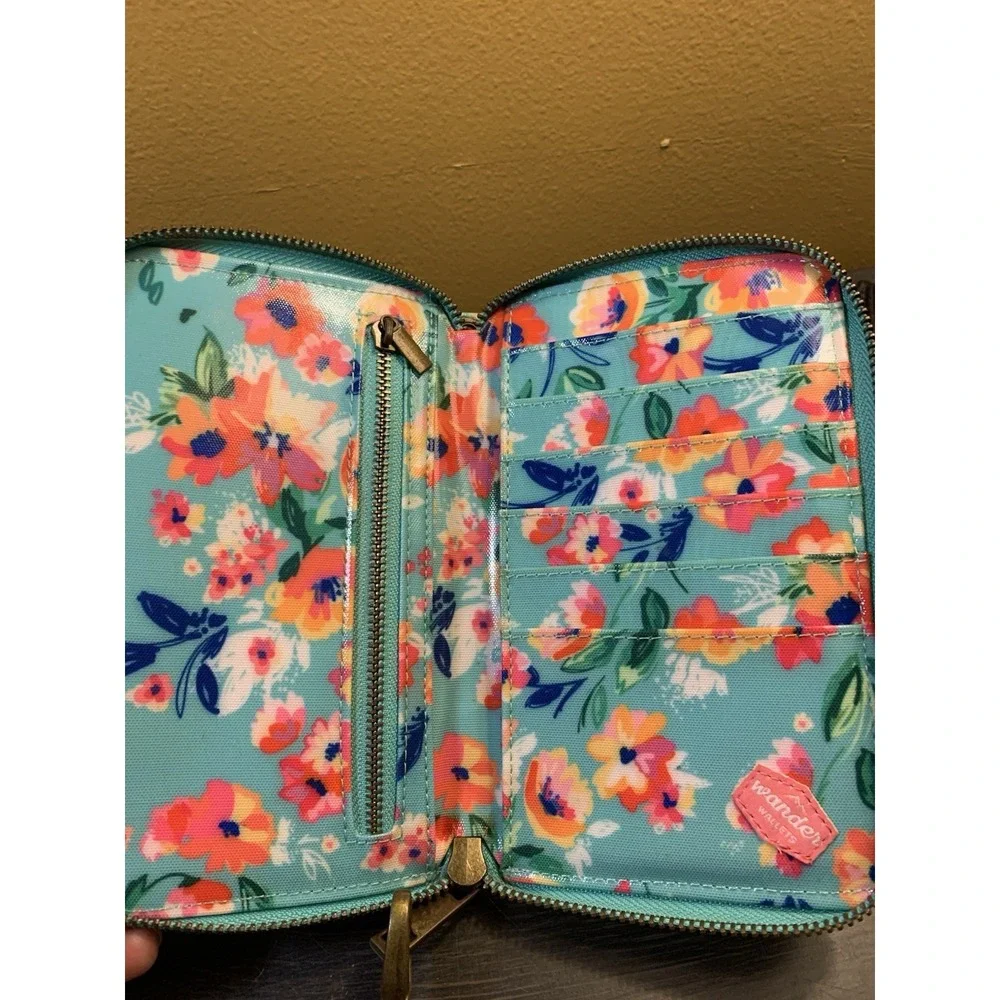 Wander Wallet Floral Bloom Wristlet 7